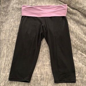 Capri yoga pants